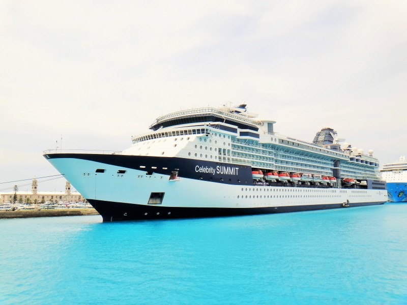 Celebrity Summit 2016
